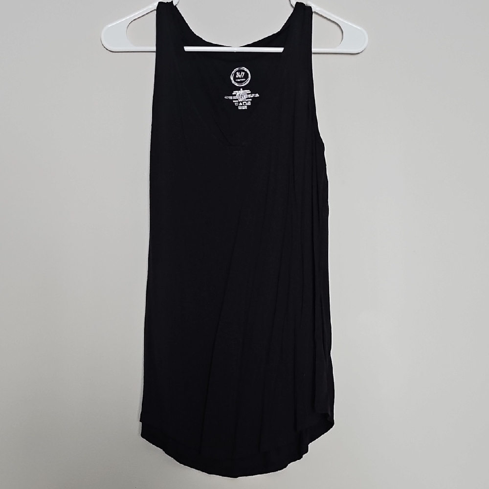Classic Black Sleeveless Tank Top